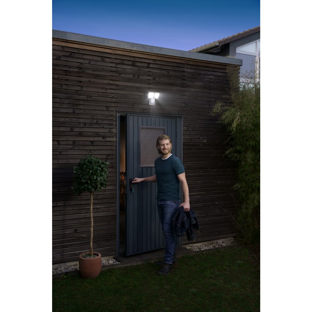 LEDVANCE ENDURA® Foco proyector jardin Blanca, 1 luz, Sensor de movimiento main product photo
