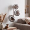 Aplique de pared moderno Gastor con tres pantallas esféricas de vidrio ahumado