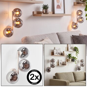 Aplique de pared moderno Gastor en color arena, set de 2, con 3 esferas ahumadas