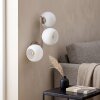 Lámpara de pared moderna Koyoto, tres pantallas esféricas de vidrio blanco en arena, E14