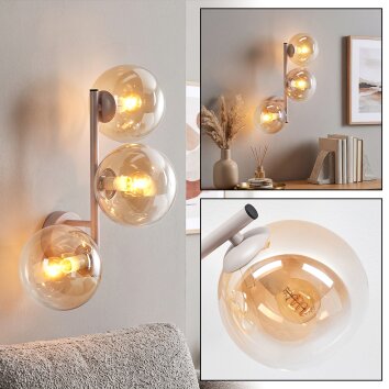 Lámpara de pared moderna Gastor con tres globos de vidrio ámbar transparentes