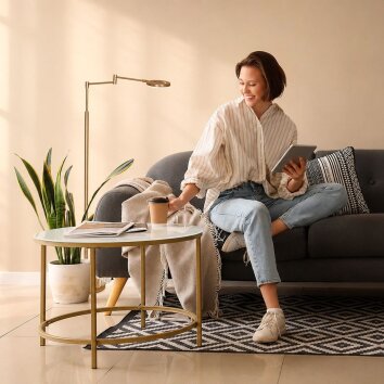 Steinhauer Soleil Lámpara de pie LED regulable con lector para salón y dormitorio